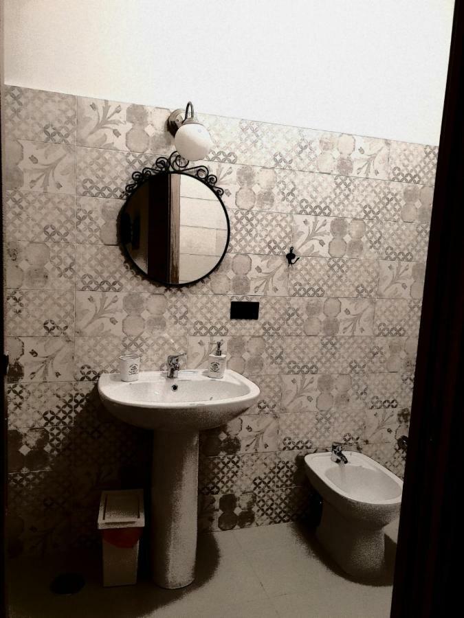 B&B Tre Passi Dalla Torre Montesarchio Exterior photo